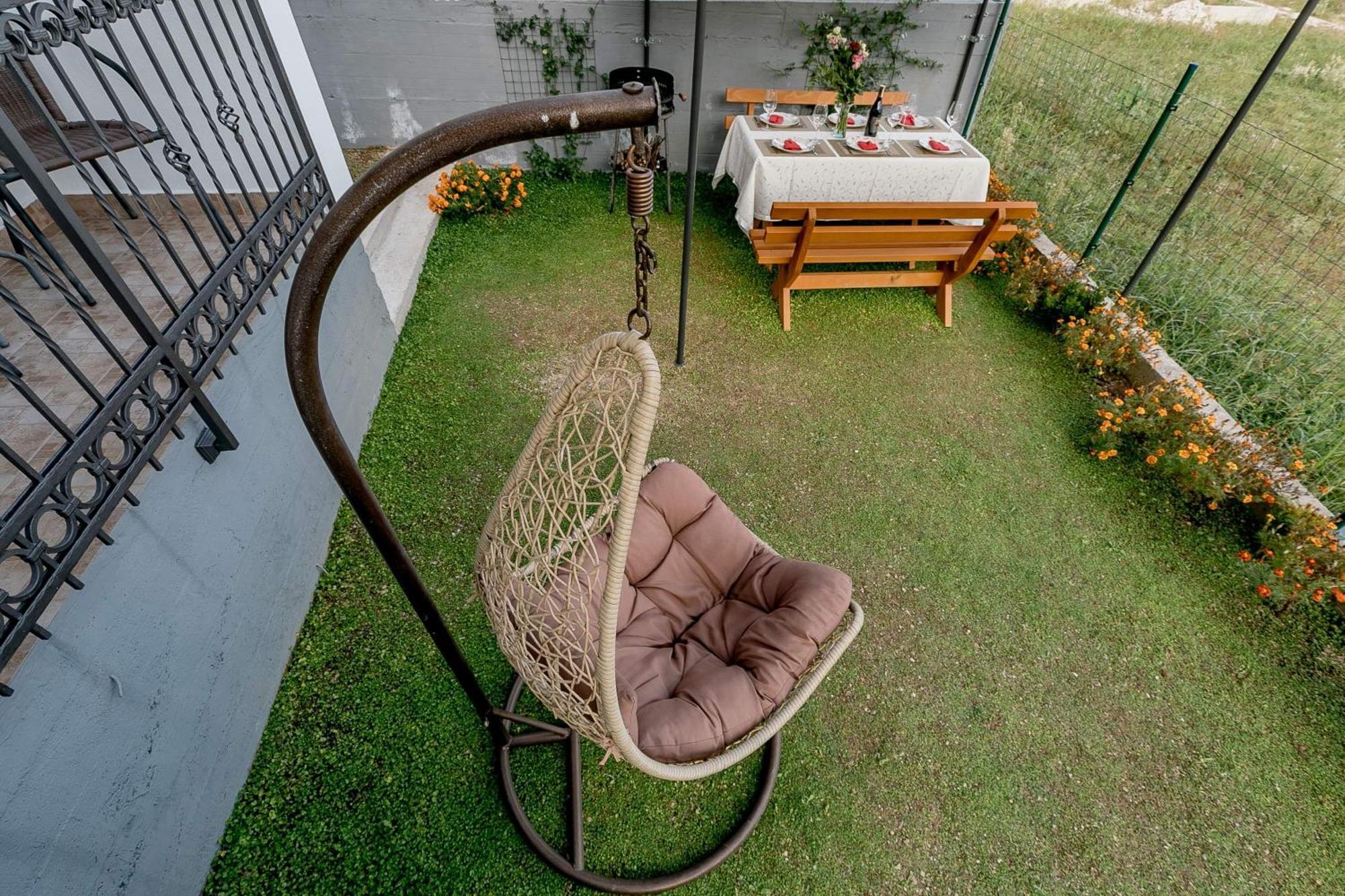 Apartments Gudelj Kamenari Ngoại thất bức ảnh